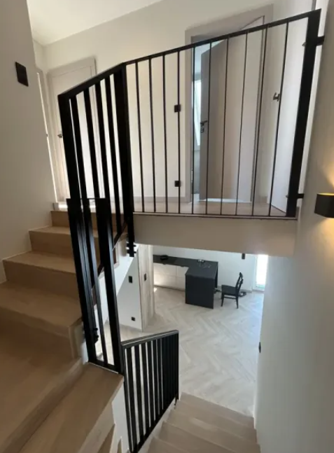 Balustrada schodowa we wnętrzu